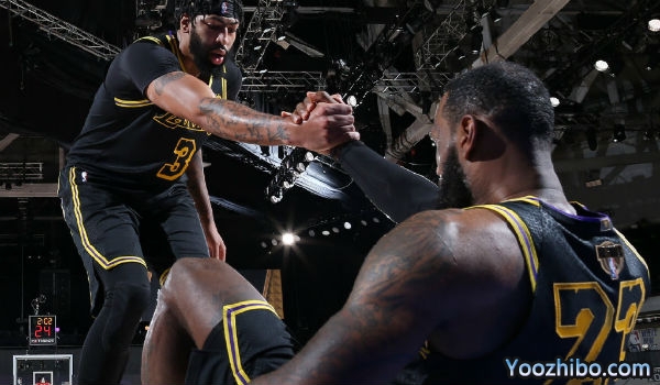 <a href=/lanqiupindao/lakers/ target=_blank class=infotextkey>湖人</a>再胜<a href=/lanqiupindao/heat/ target=_blank class=infotextkey>热火</a>大比分2-0领先